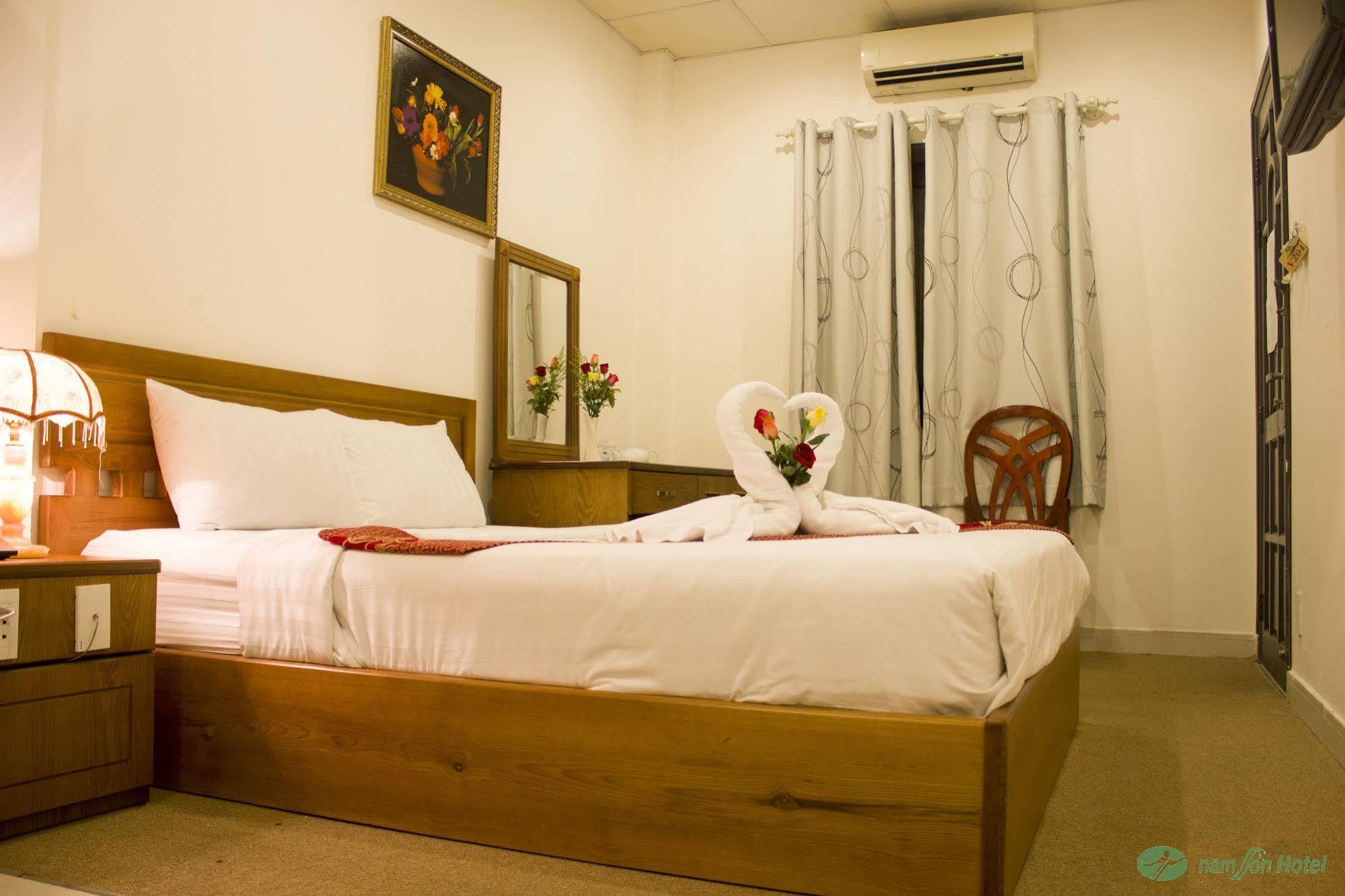 Nam Son Hotel Thành Pho Ho Chí Minh Esterno foto