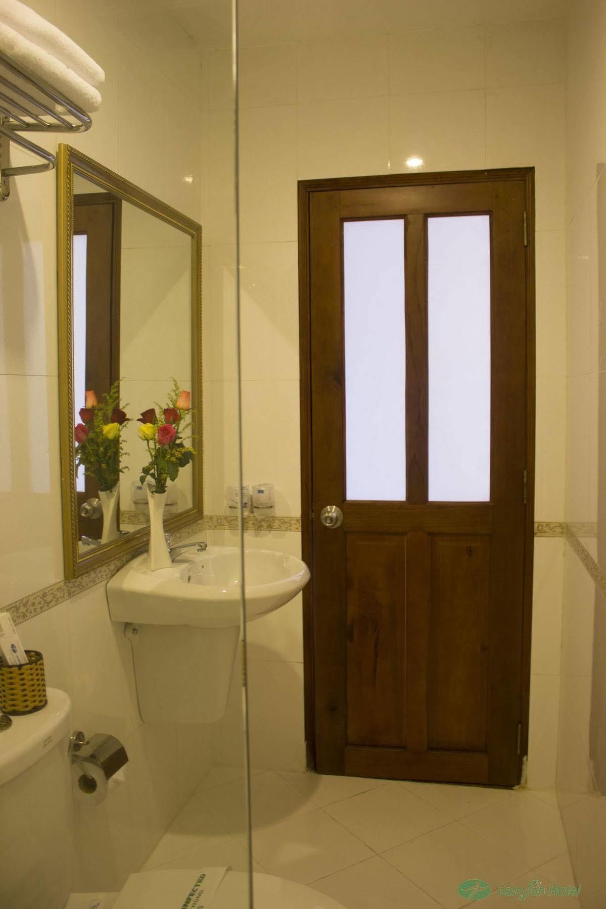 Nam Son Hotel Thành Pho Ho Chí Minh Esterno foto