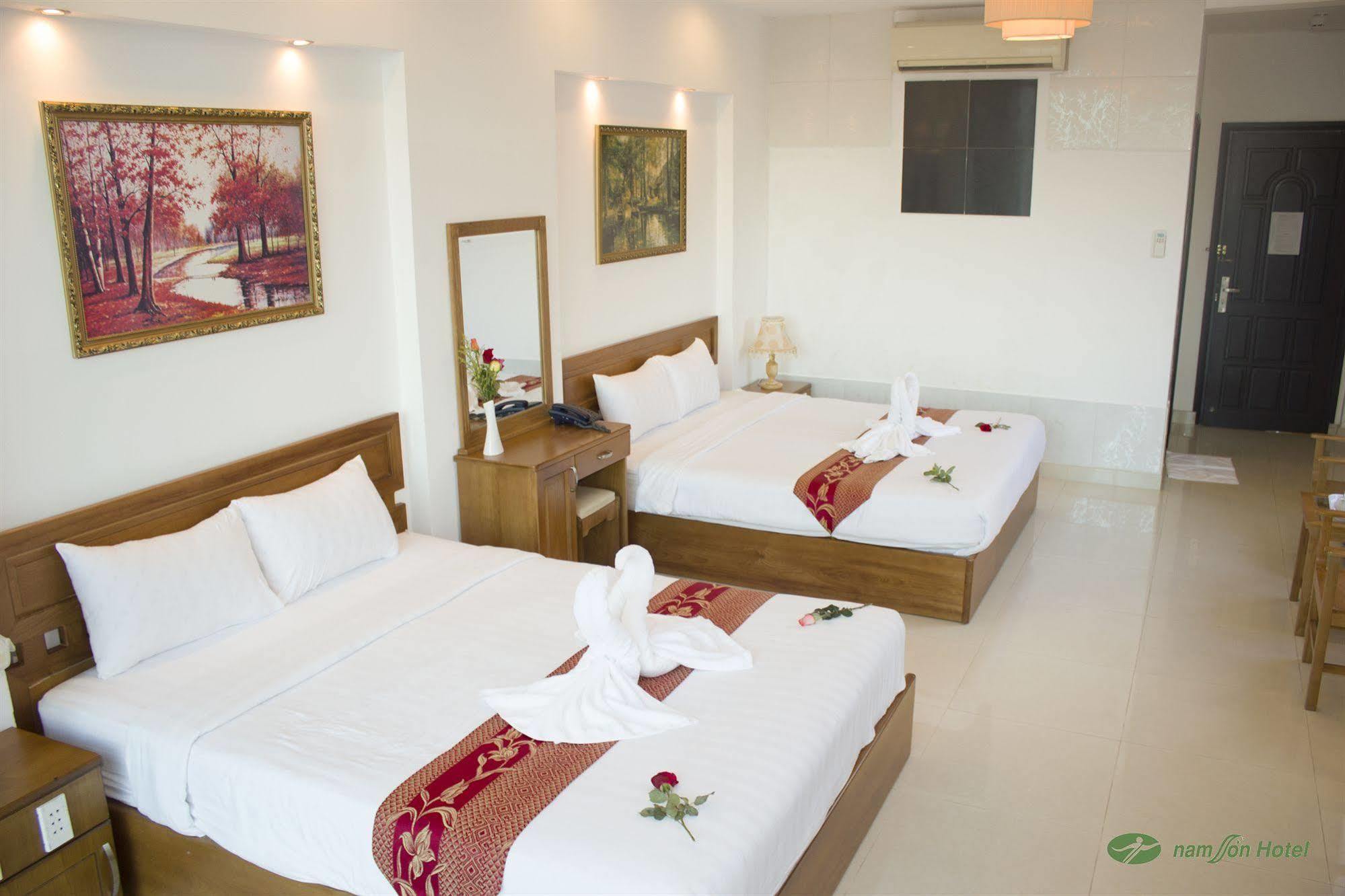 Nam Son Hotel Thành Pho Ho Chí Minh Esterno foto